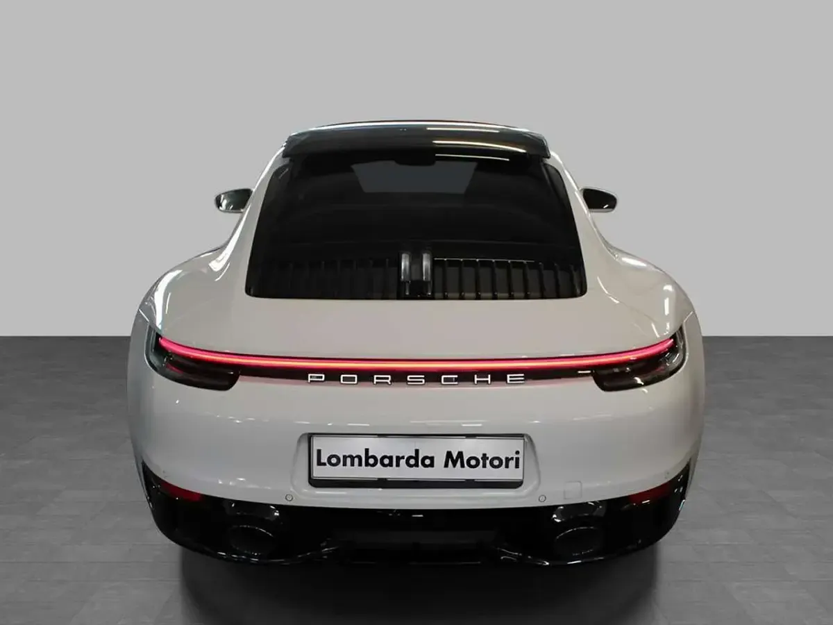 Usata Porsche 911 Carrera 385 CV (283 kW) 2022 Bianco Coupé