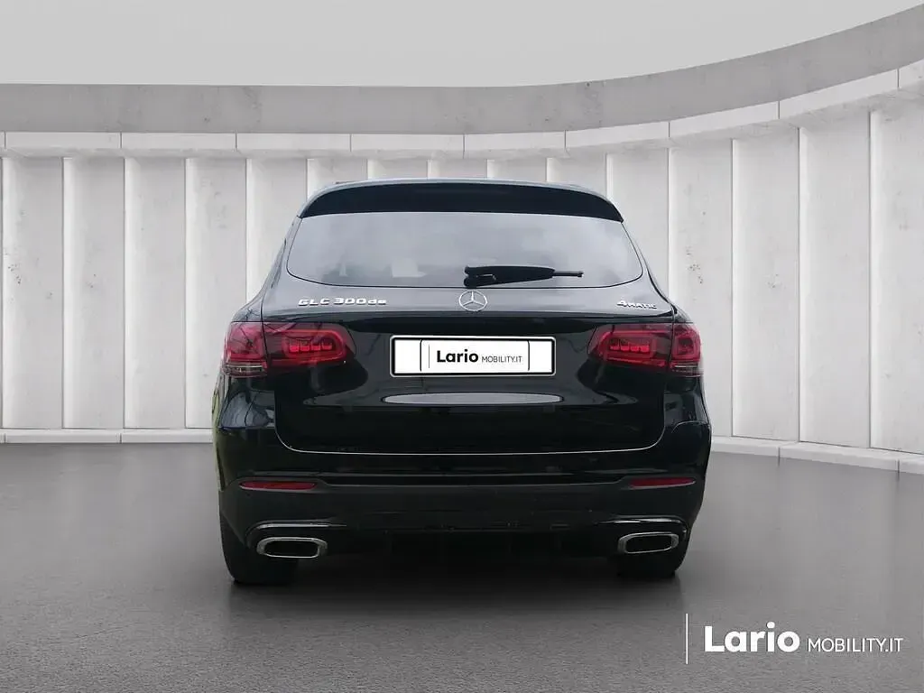 Usata Mercedes GLC300 Premium 305 CV (224 kW) 2021 Nero SUV