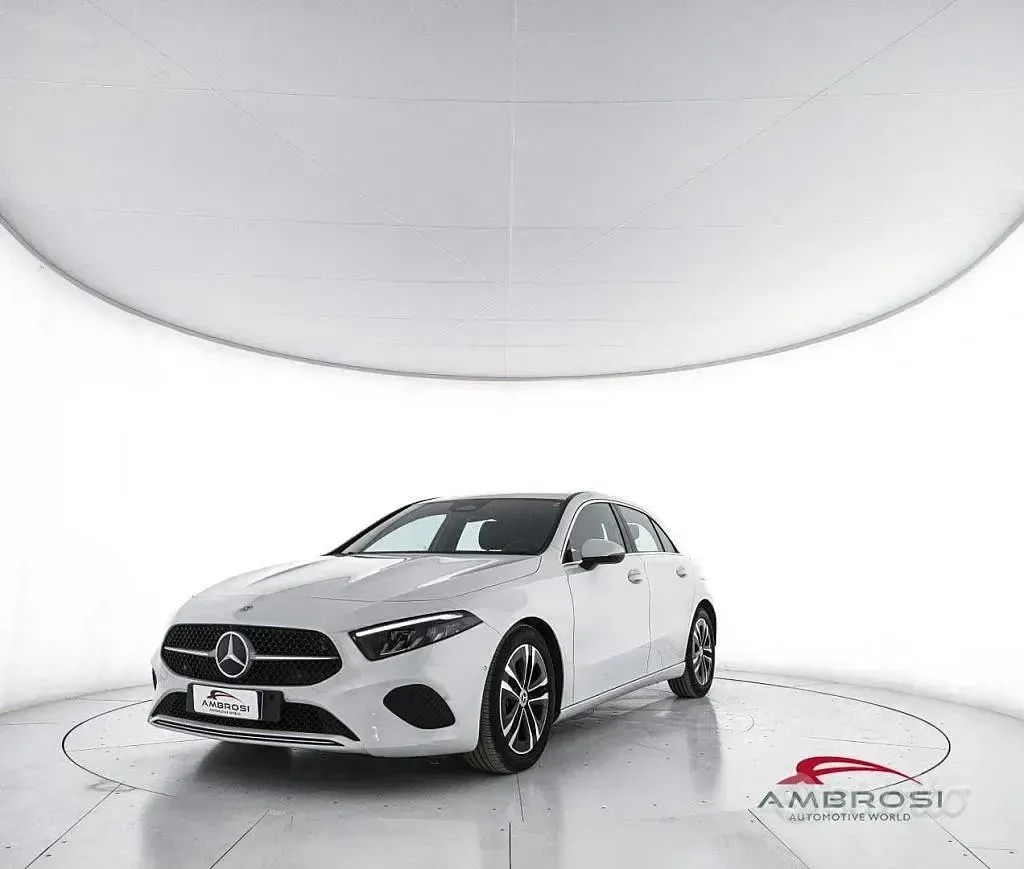 Usata Mercedes A200 Advanced 150 CV (110 kW) 2023 Berlina