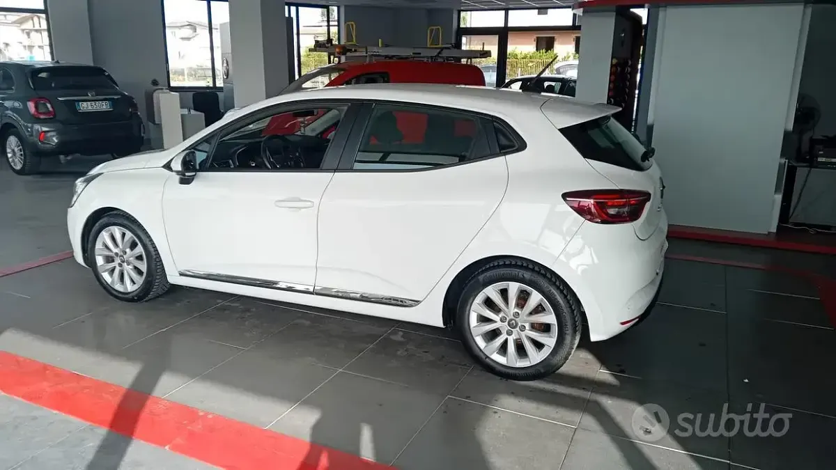 Usata Renault Clio V Zen 86 CV (63 kW) 2020 Bianco Berlina