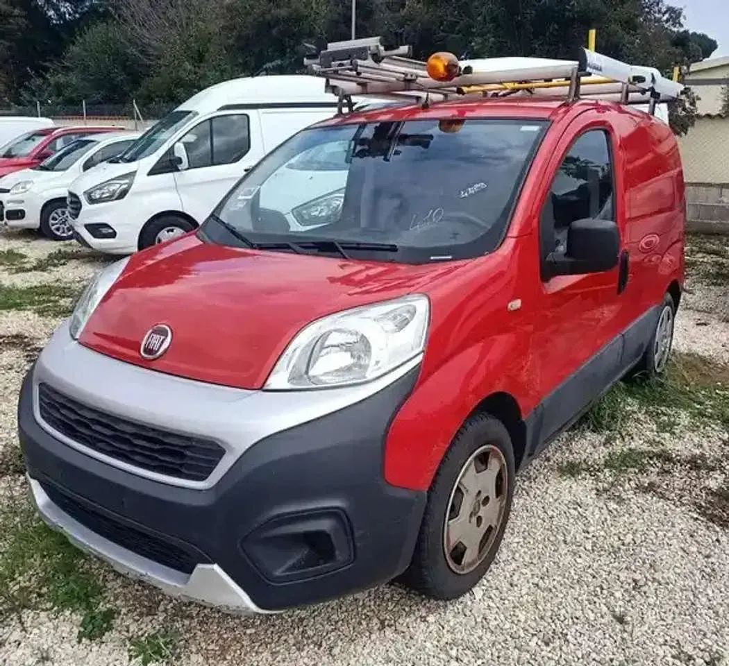 Usata Fiat Fiorino 95 CV (69 kW) 2017 Rosso Monovolume