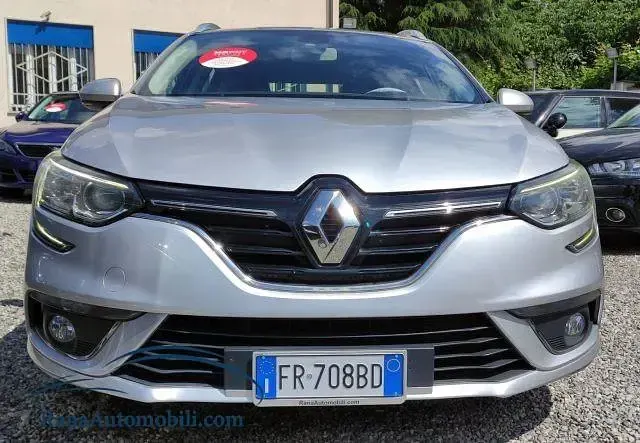 Usata Renault Mégane GrandTour Business 90 CV (66 kW) 2018 Argento Station wagon