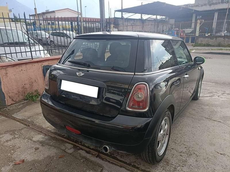 Usata Mini ONE 90 CV (66 kW) 2009 Nero Utilitaria