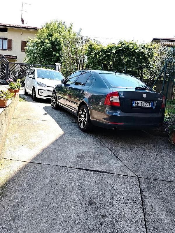 Usata Skoda Octavia 105 CV (77 kW) 2009 Grigio Berlina
