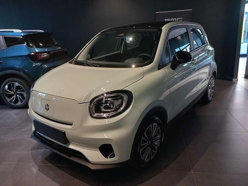 Nuova Leapmotor T03 69 kW (95 CV) 2026 Bianco Utilitaria