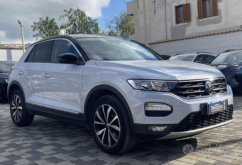 Usata VW T-Roc Style 110 CV (80 kW) 2020 Nero SUV