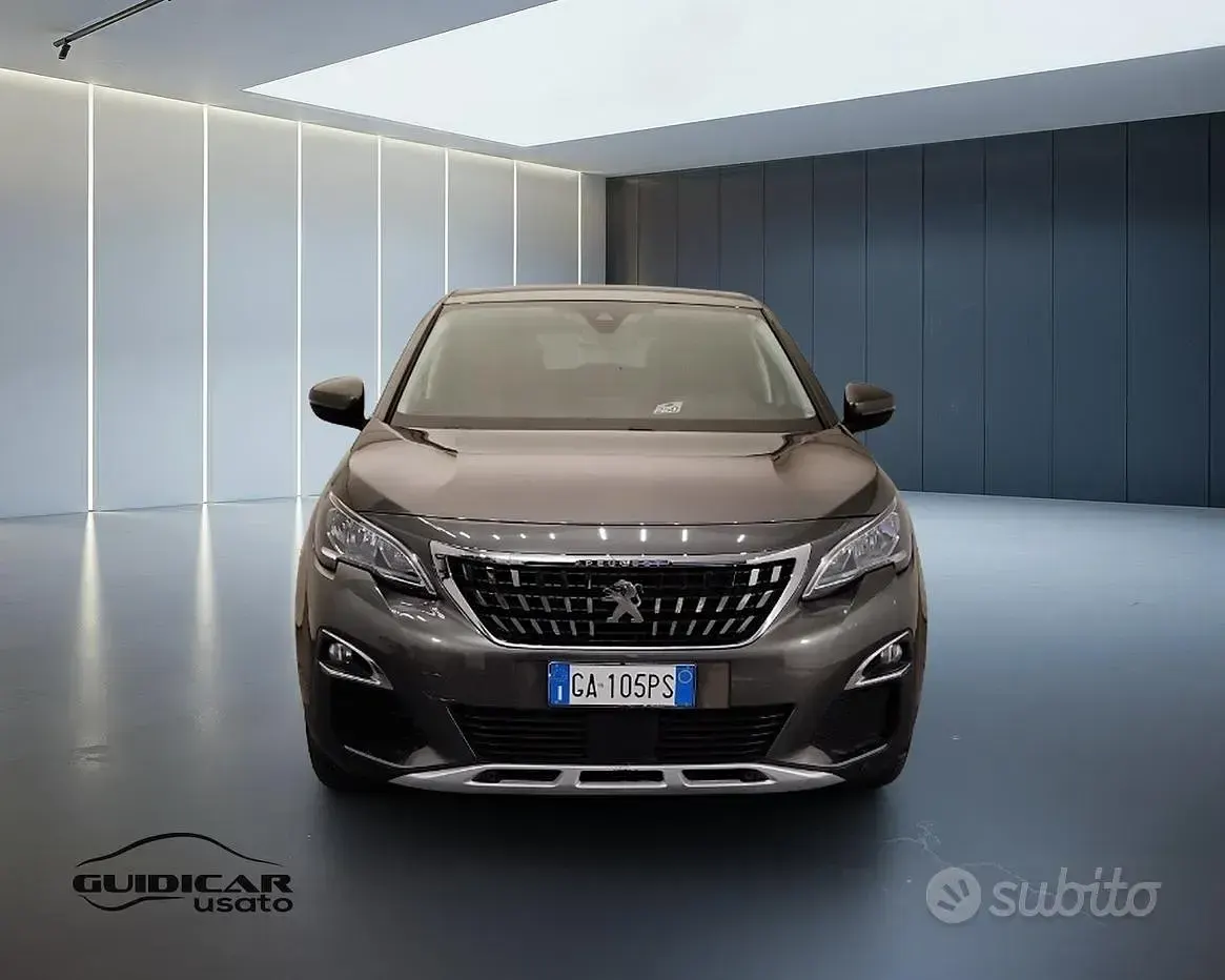 Usata Peugeot 3008 Allure 131 CV (96 kW) 2020 Grigio metallizzato scuro SUV