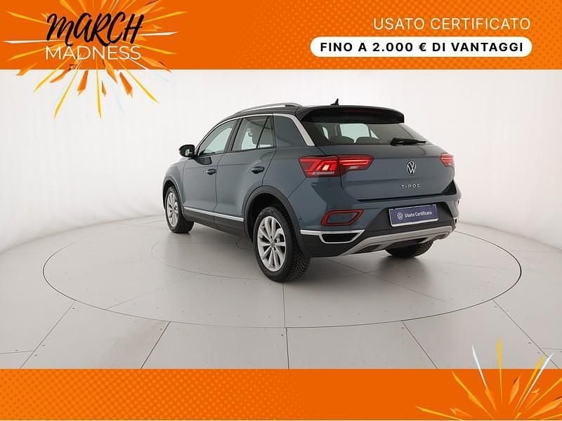 Usata VW T-Roc Style 150 CV (110 kW) 2022 Petroleum blue metallizzato SUV