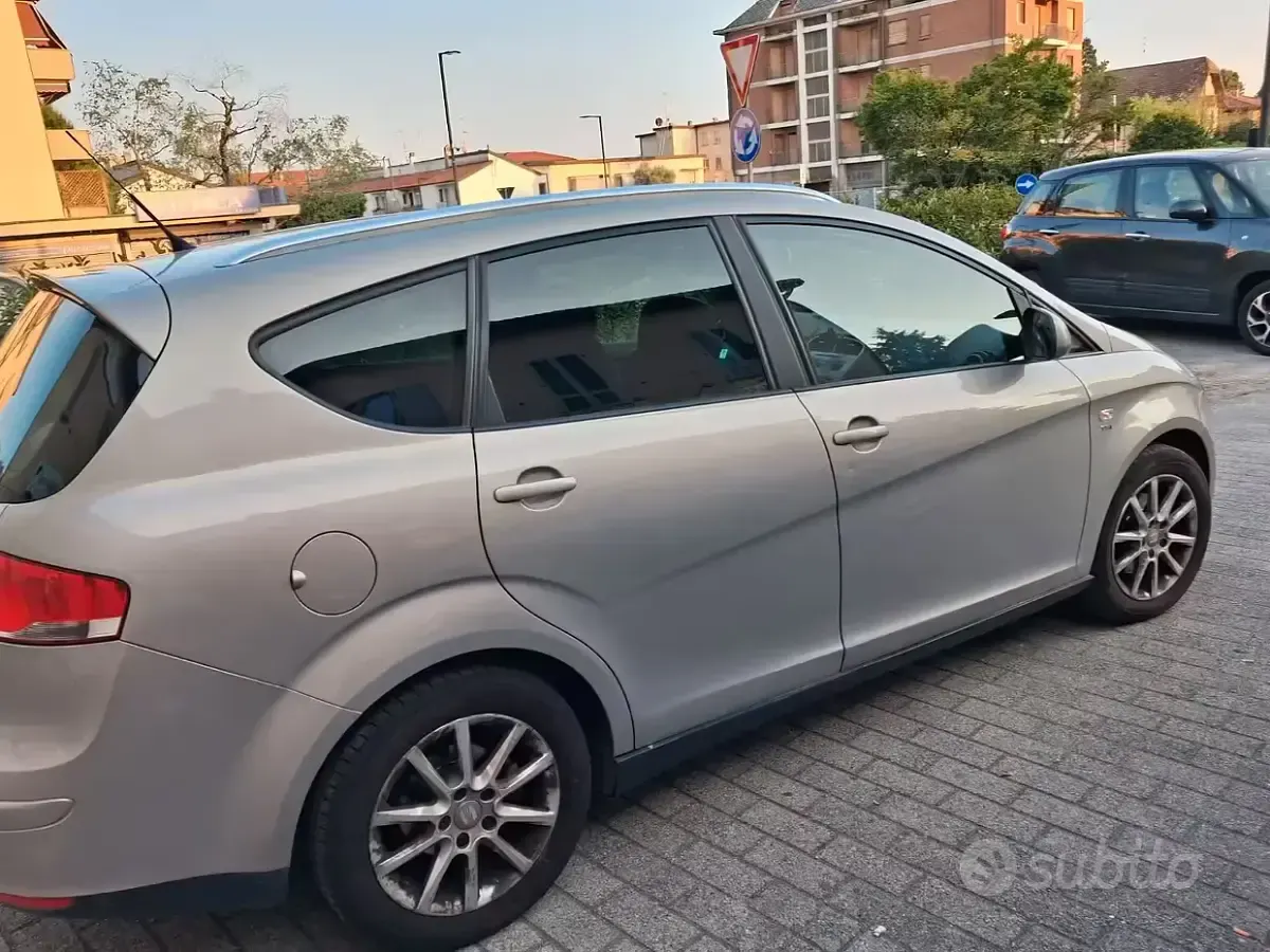 Usata Seat Altea XL 125 CV (91 kW) 2011 Monovolume
