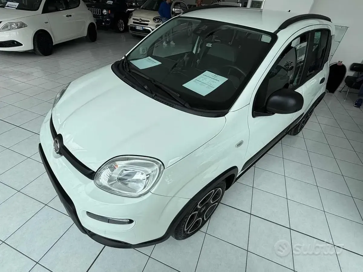 Usata Fiat Panda City Life 70 CV (51 kW) 2021 Bianco Utilitaria