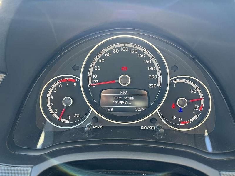Usata VW up! Move 68 CV (50 kW) 2018 Bianco Utilitaria
