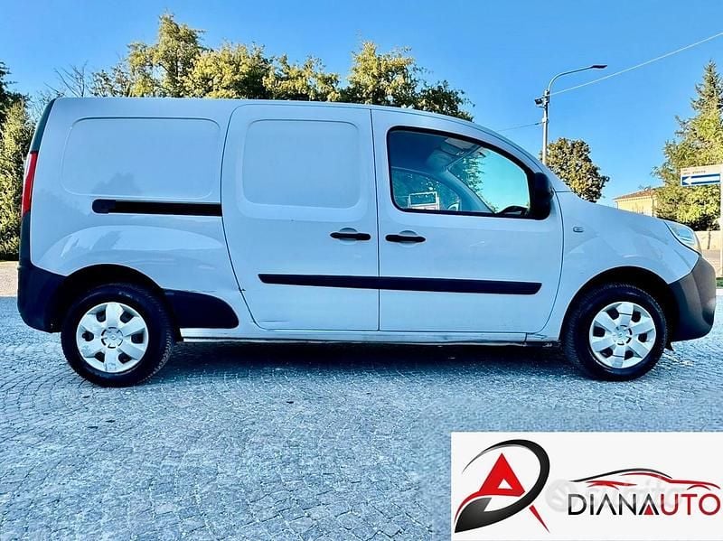 Usata Renault Kangoo 110 CV (80 kW) 2019 Bianco Monovolume