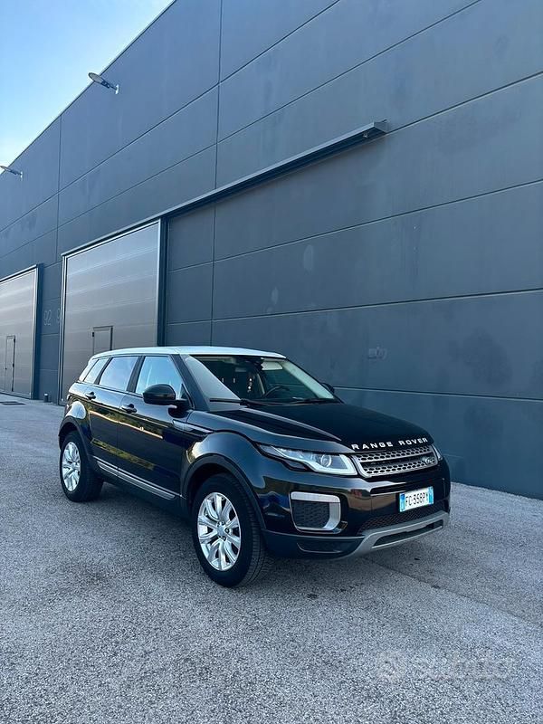 Usata Land Rover Range Rover evoque 150 CV (110 kW) 2016 Nero SUV