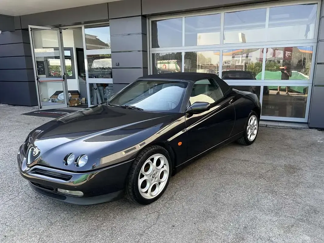 Usata Alfa Romeo Spider 150 CV (110 kW) 2001 Cabrio