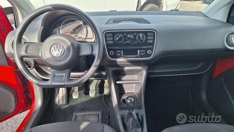 Usata VW up! 60 CV (44 kW) 2015 Rosso Utilitaria