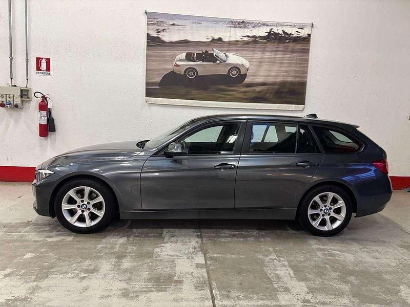 Grigio Usata 2012 BMW 320 Station wagon | 7400 € (Buon prezzo) - Immagine 1/4