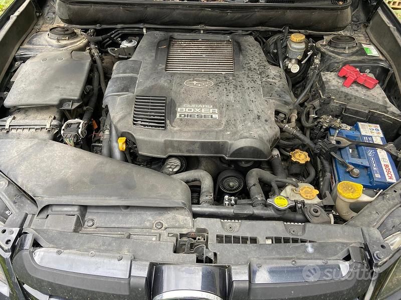 Usata Subaru Outback 150 CV (110 kW) 2015 Nero SUV