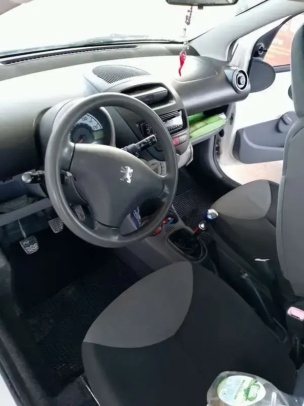 Usata Peugeot 107 Urban Move 68 CV (50 kW) 2008 Utilitaria