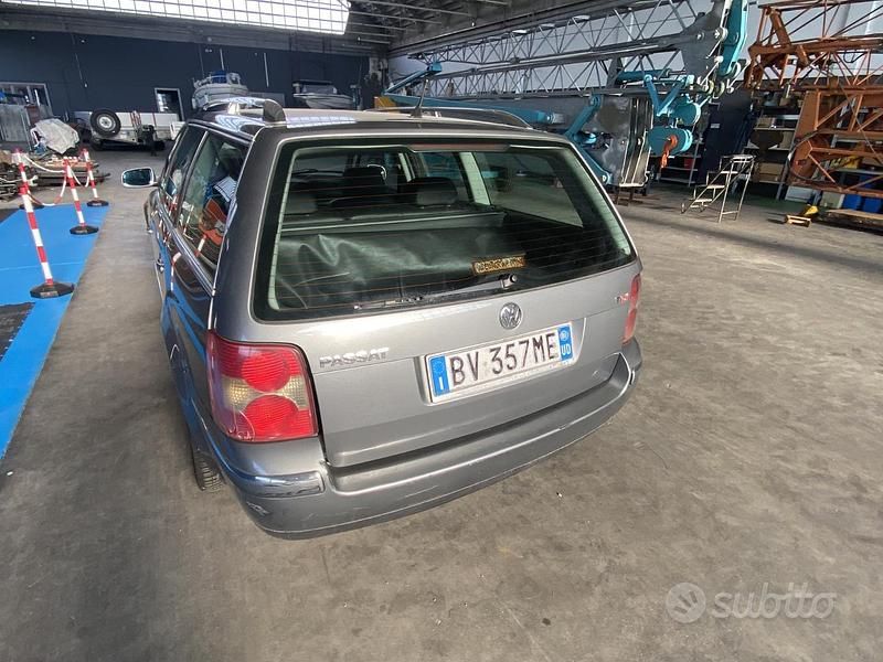 Begagnad VW Passat 130 HK (95 kW) 2001 Kombi