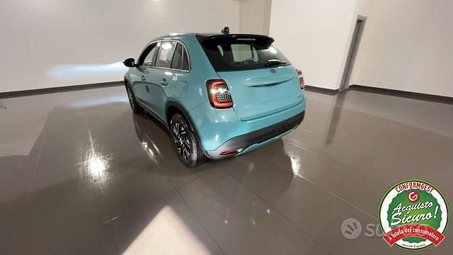 Usata Fiat 600 Pop 101 CV (74 kW) 2024 Blu/azzurro(met.) SUV