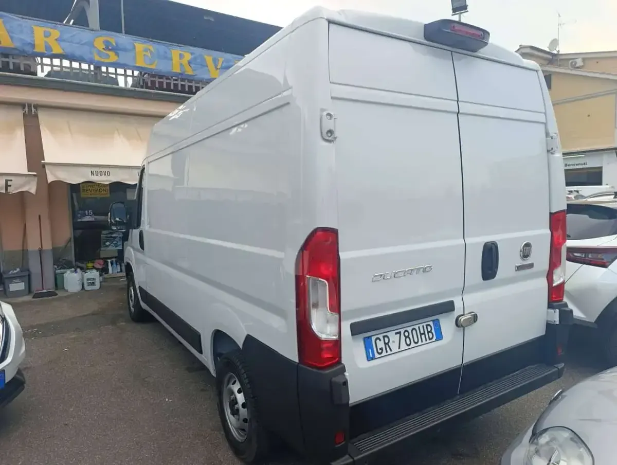 Usata Fiat Ducato 33 140 CV (102 kW) 2023 Bianco Furgone