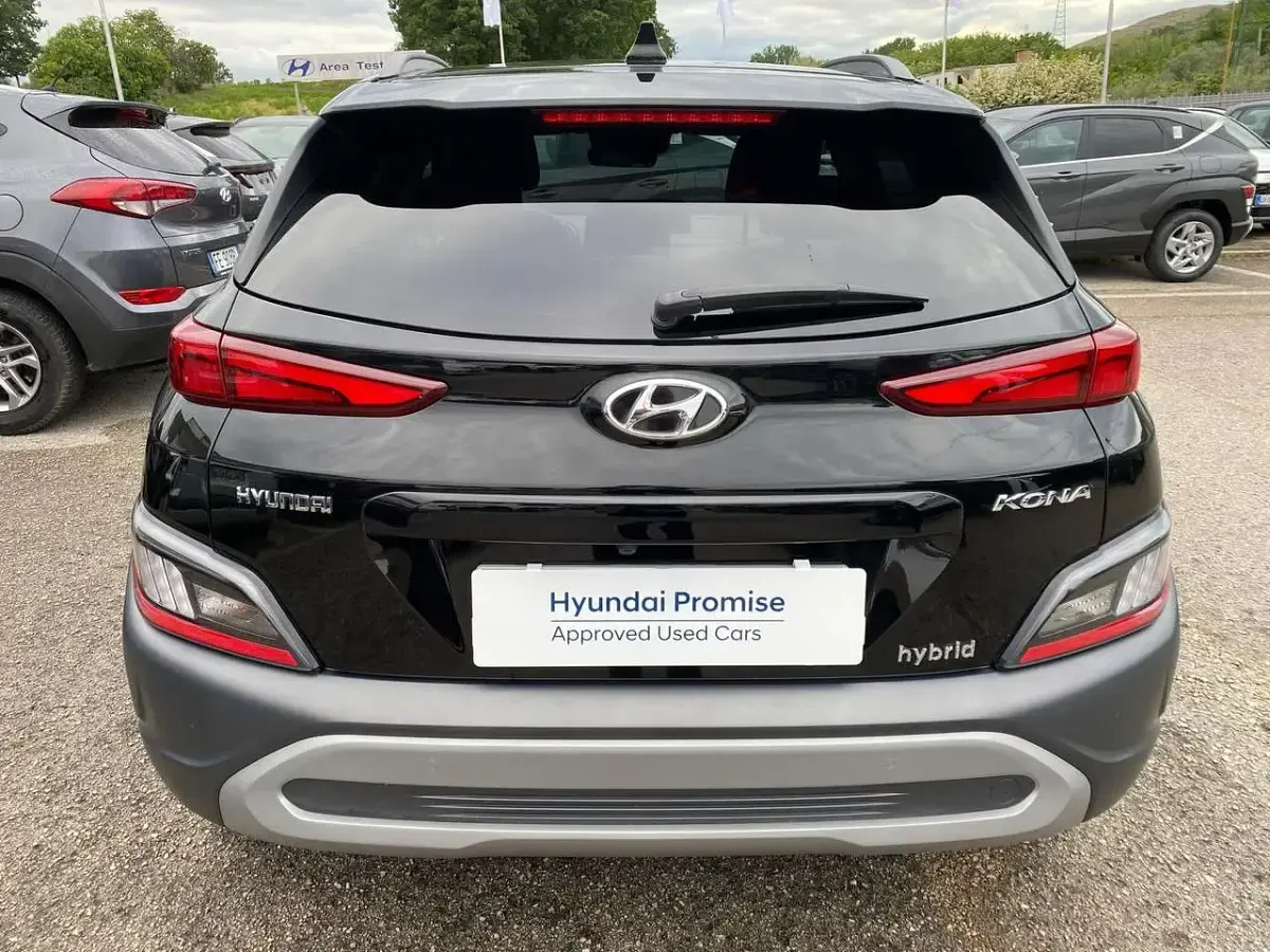 Begagnad Hyundai Kona 105 HK (77 kW) 2023 Svart SUV