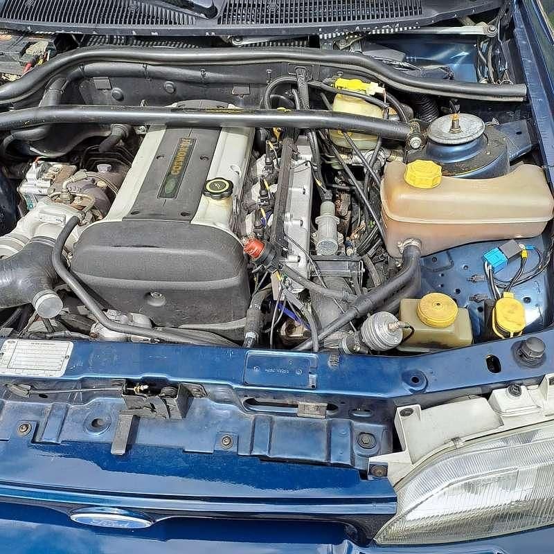 Usata Ford Escort RS 227 CV (166 kW) 1995 Blu/azzurro Berlina