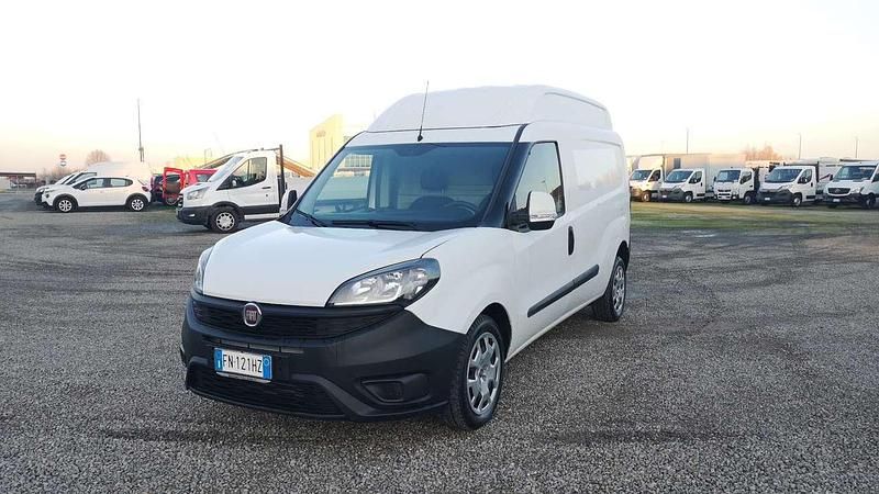 Usata Fiat Doblò 105 CV (77 kW) 2018 Bianco Monovolume