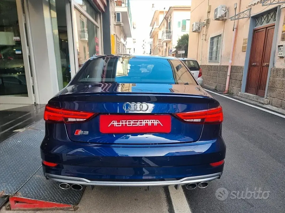 Usata Audi A3 310 CV (228 kW) 2018 Blu Berlina