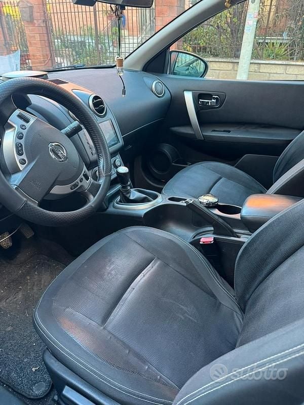 Usata Nissan Qashqai Visia 110 CV (80 kW) 2010 Grigio SUV