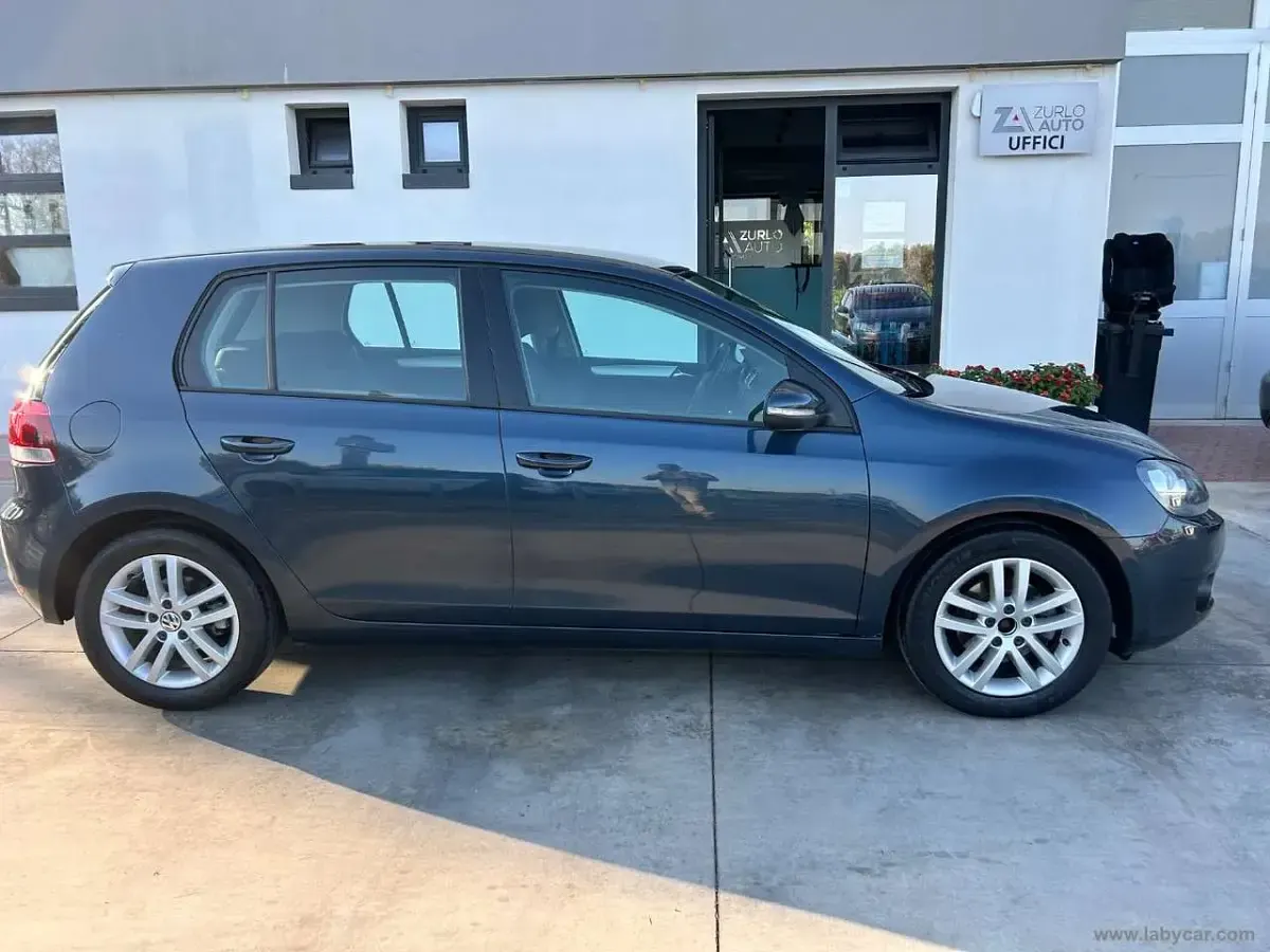 Usata VW Golf VI Highline 105 CV (77 kW) 2011 Blu/azzurro Utilitaria
