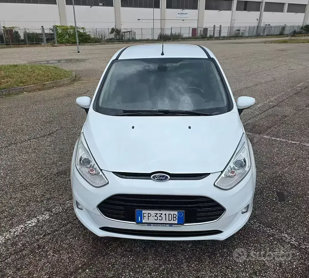 Usata Ford B-MAX Titanium 87 CV (63 kW) 2018 Bianco Monovolume