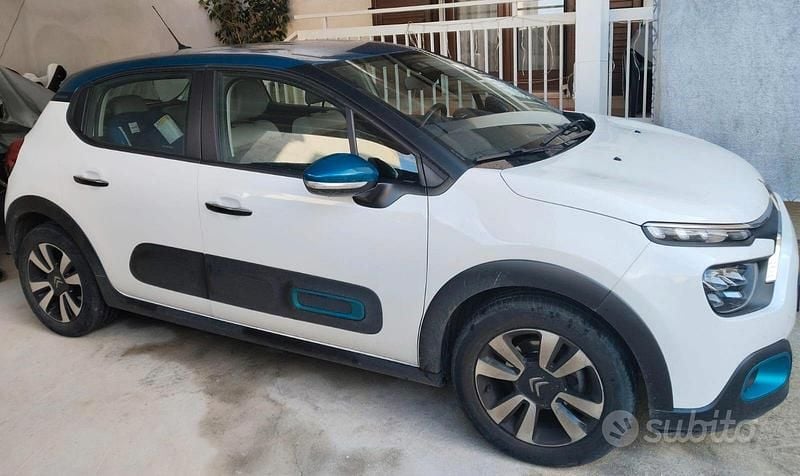 Bianco Usata 2021 Citroën C3 PureTech Tre volumi | 12.000 € (Buon prezzo) - Immagine 1/4