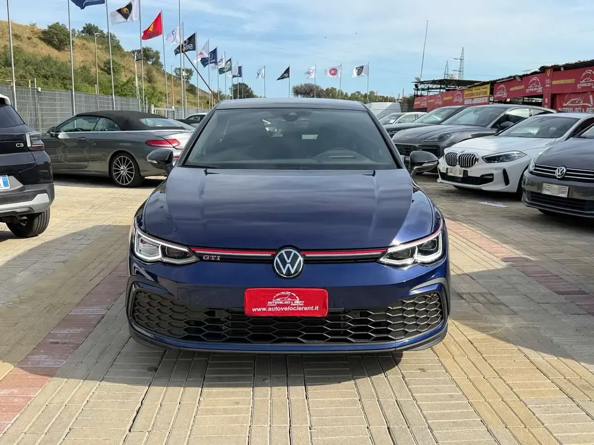 Usata VW Golf VIII GTI 245 CV (180 kW) 2023 Blu/azzurro Berlina
