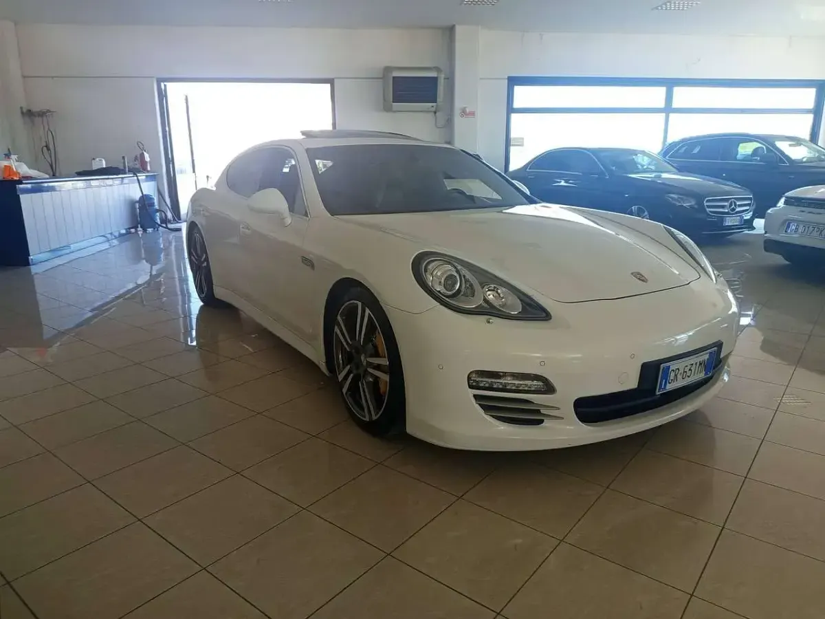 Usata Porsche Panamera 400 CV (294 kW) 2010 Perla Utilitaria