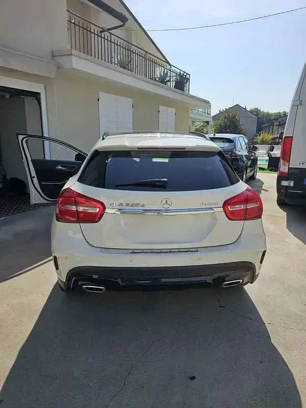 Usata Mercedes GLA220 Premium 177 CV (130 kW) 2017 SUV