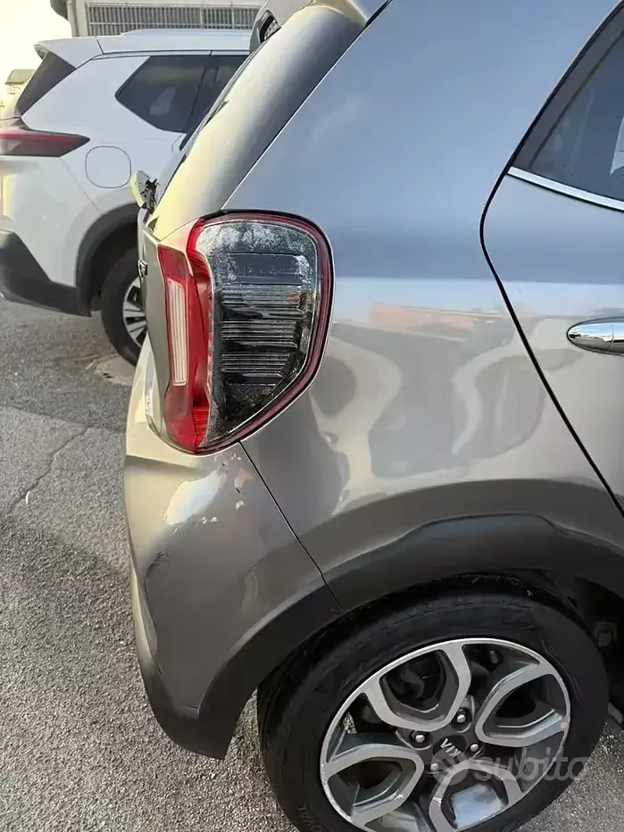 Usata Kia Picanto 67 CV (49 kW) 2021 Grigio Utilitaria