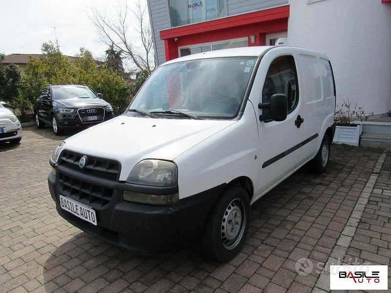 Usata Fiat Doblò Active 101 CV (74 kW) 2003 Bianco Monovolume