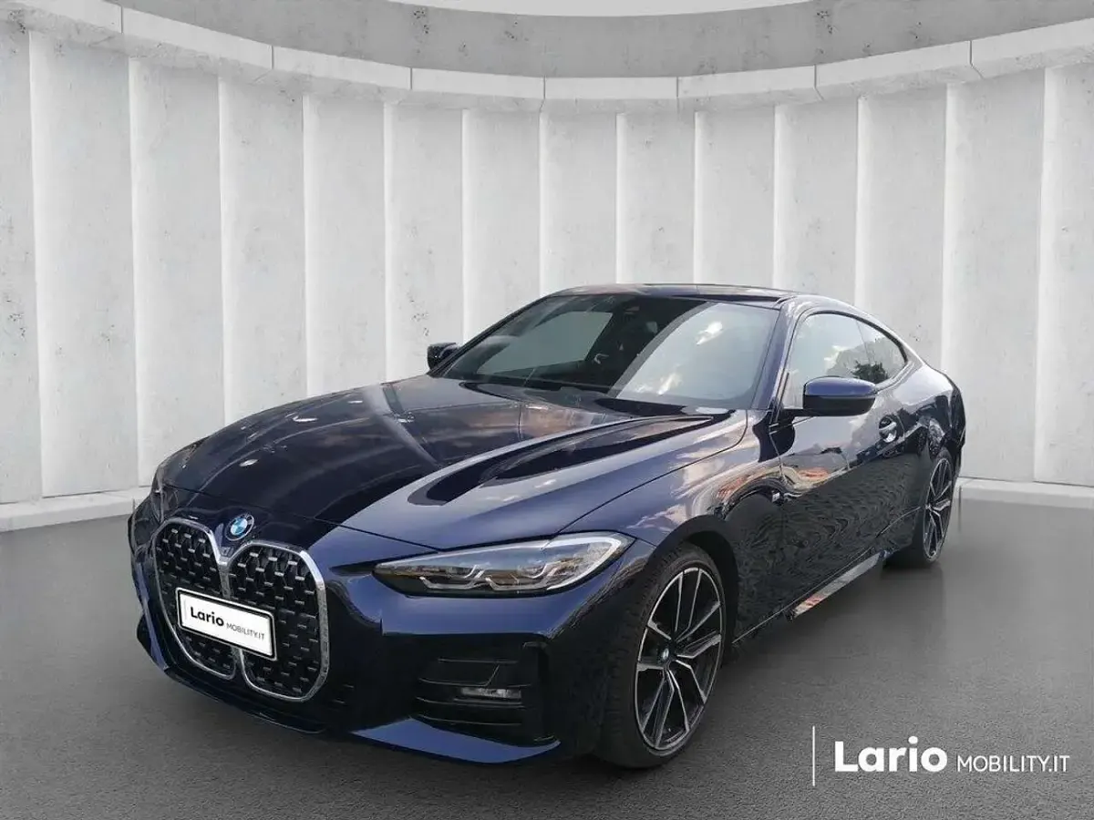 Usata BMW 420 Coupé M Sport 190 CV (139 kW) 2023 Tanzanite blue metallizzato Coupé