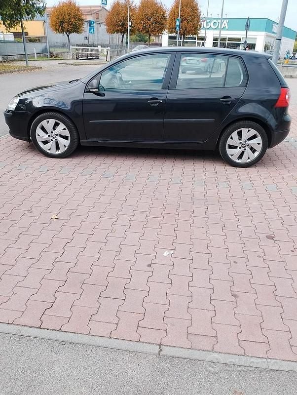 Usata VW Golf VI 2008 Nero Utilitaria
