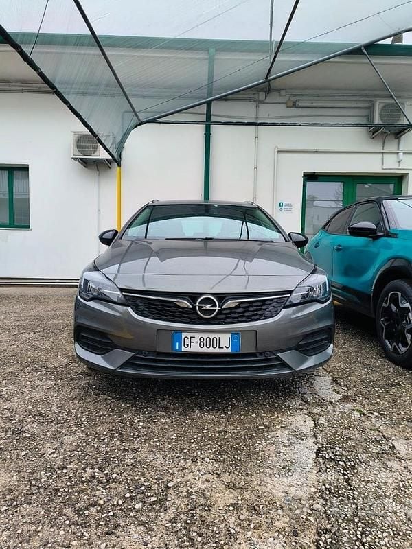 Usata Opel Astra Business Elegance 122 CV (89 kW) 2021 Grigio Station wagon