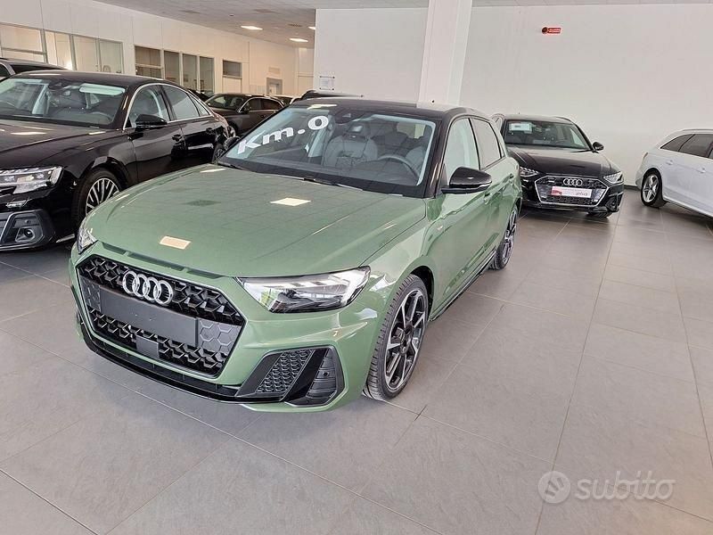 Verde Nuova 2025 Audi A1 Utilitaria | 28.200 € (Ottimo prezzo) - Immagine 1/4