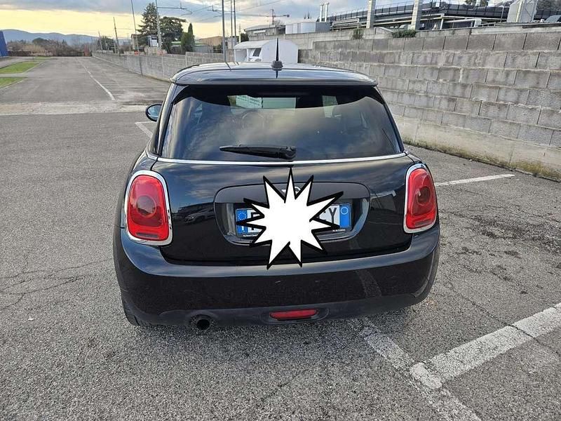 Begagnad Mini ONE 75 HK (55 kW) 2015 Halvkombi