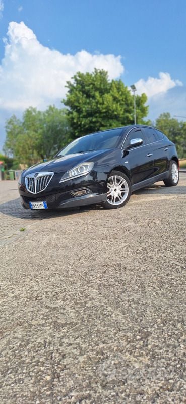 Usata Lancia Delta 120 CV (88 kW) 2009 Nero Utilitaria