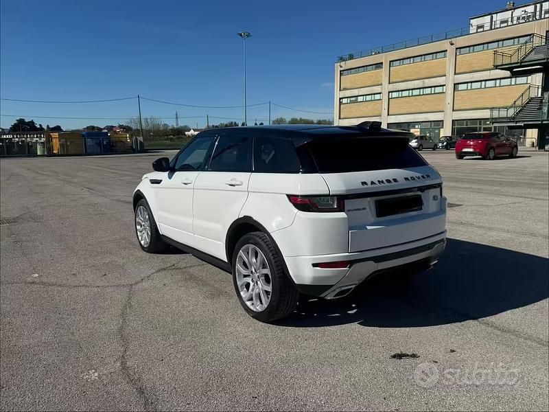 Usata Land Rover Range Rover evoque 150 CV (110 kW) 2016 Bianco Station wagon