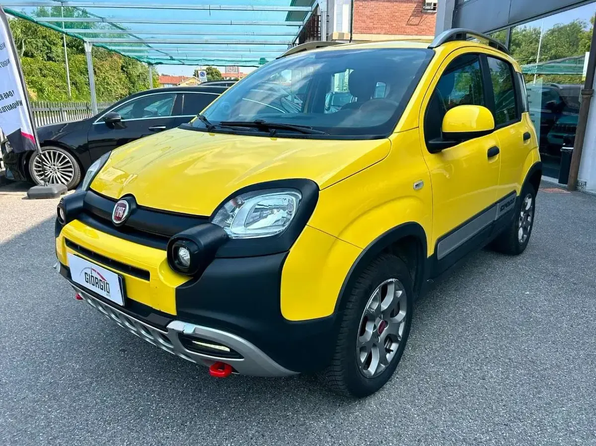 Usata Fiat Panda Cross Cross 95 CV (69 kW) 2015 Giallo Utilitaria