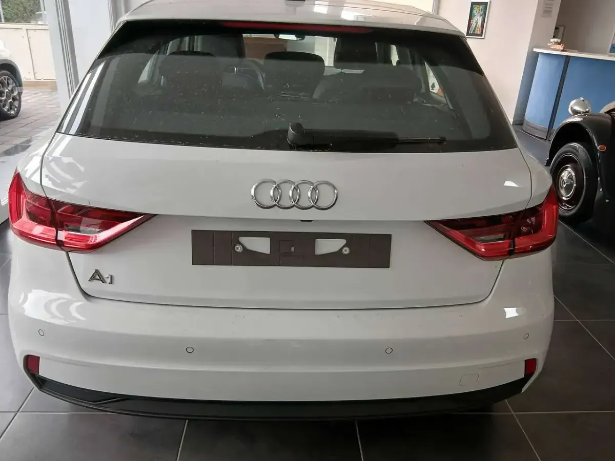 Nuova Audi A1 Sportback Business 116 CV (85 kW) 2026 Bianco Utilitaria