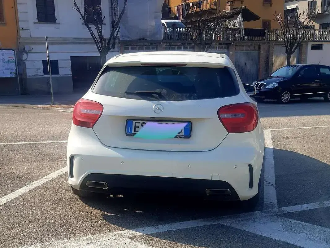 Usata Mercedes A180 AMG 109 CV (80 kW) 2014 Bianco Berlina