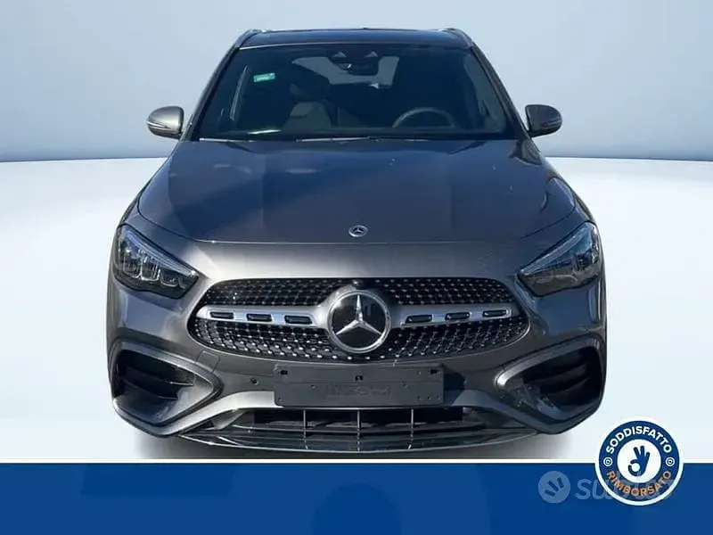 Nuova Mercedes GLA250 163 CV (119 kW) 2025 Grigio SUV
