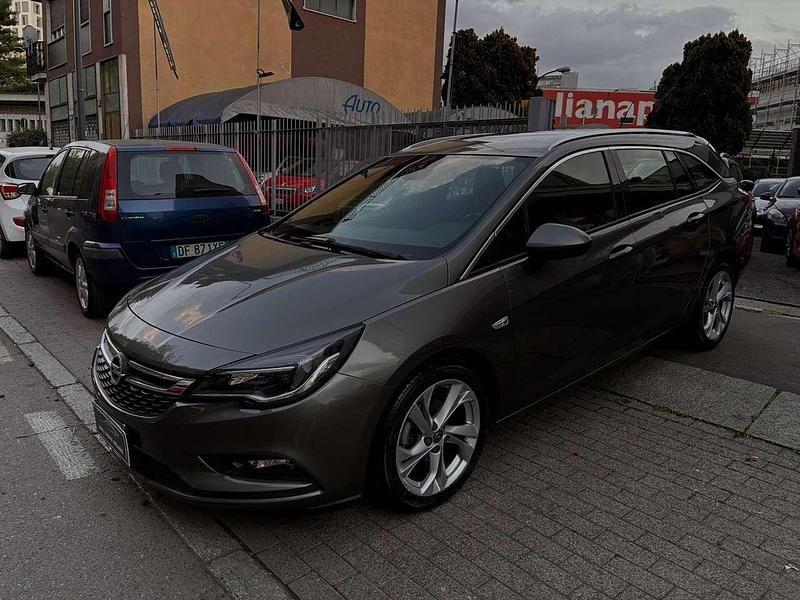 Usata Opel Astra 150 CV (110 kW) 2019 Grigio Station wagon